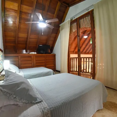 Bed and breakfast Casa Rosa 4*