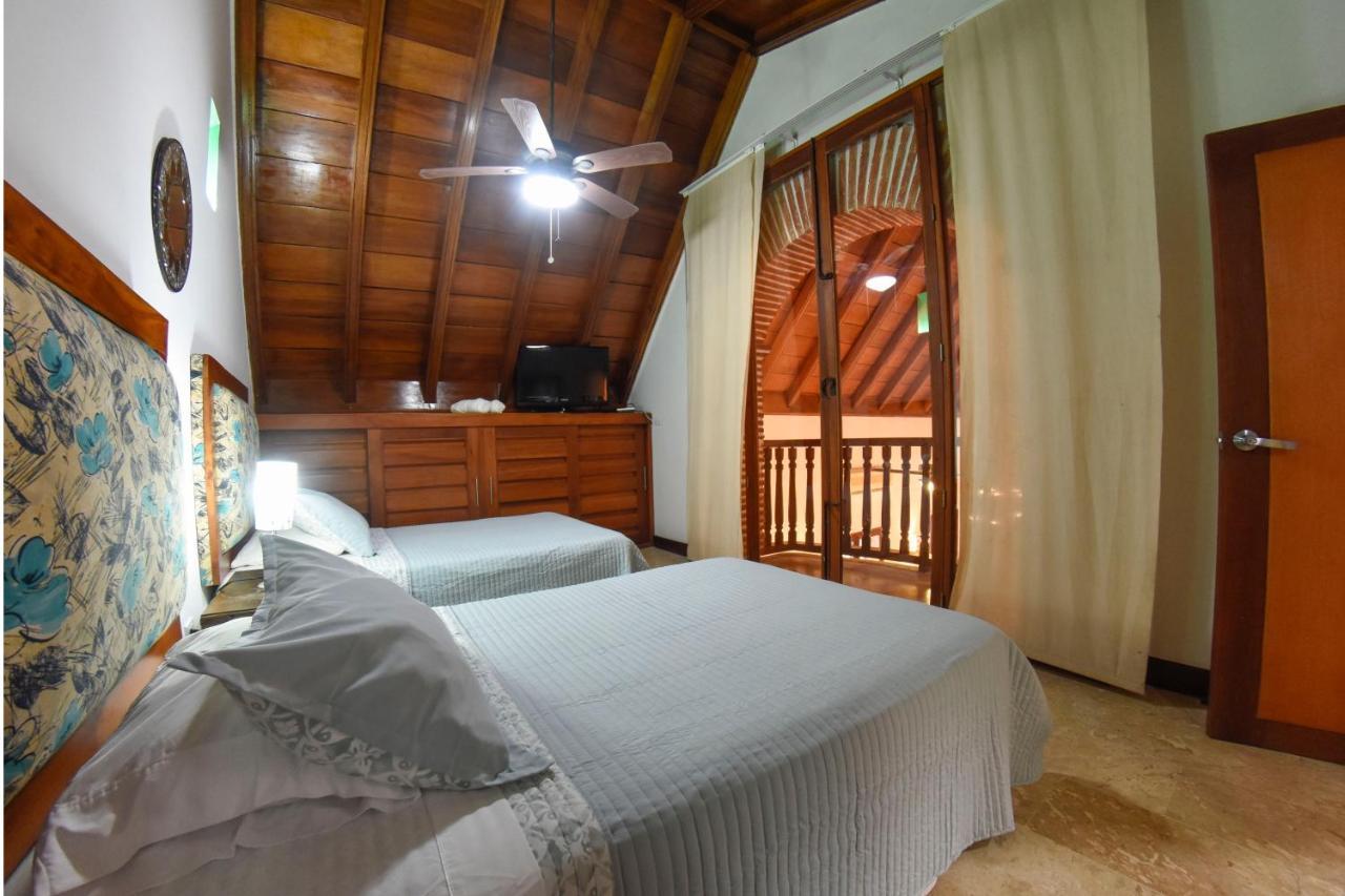 Bed and breakfast Casa Rosa 4*